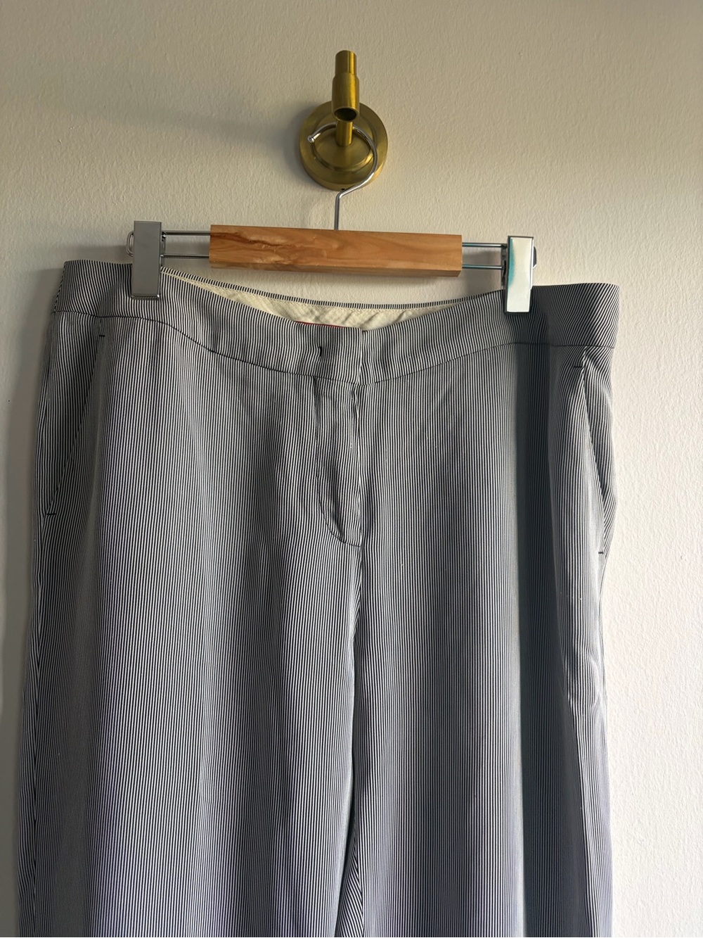 MaxMara Light Gray Drawstring Cuff Joggers - Picture 5 of 9